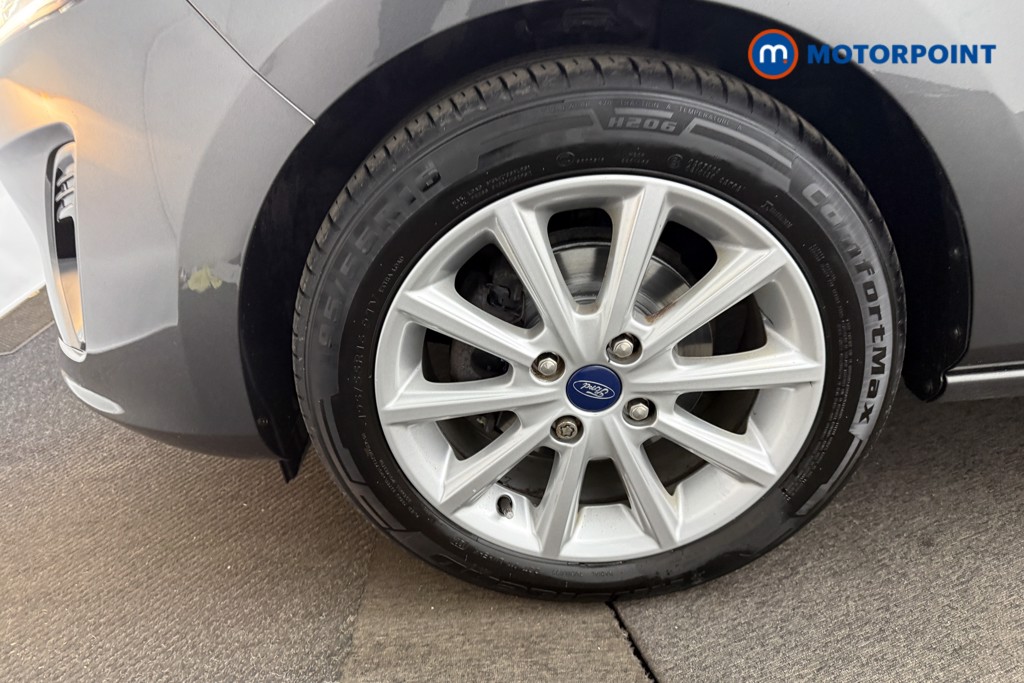 Ford Fiesta Titanium Manual Petrol Hatchback - Stock Number (1610548) - 30th supplementary image