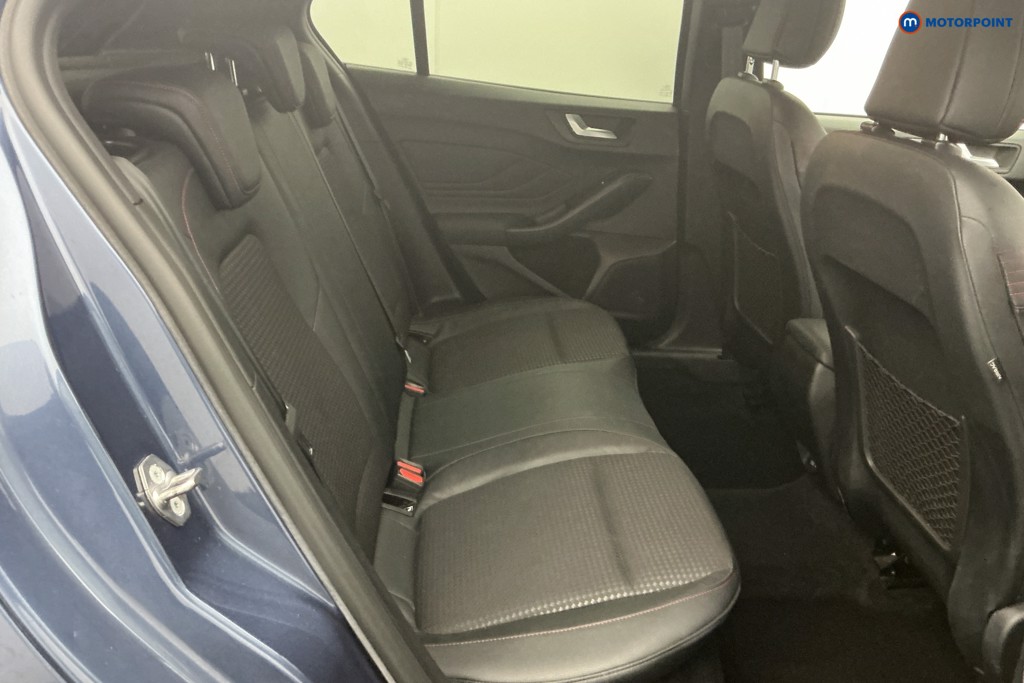 Ford Focus St-Line X Manual Petrol Hatchback - Stock Number (1610665) - 4th supplementary image