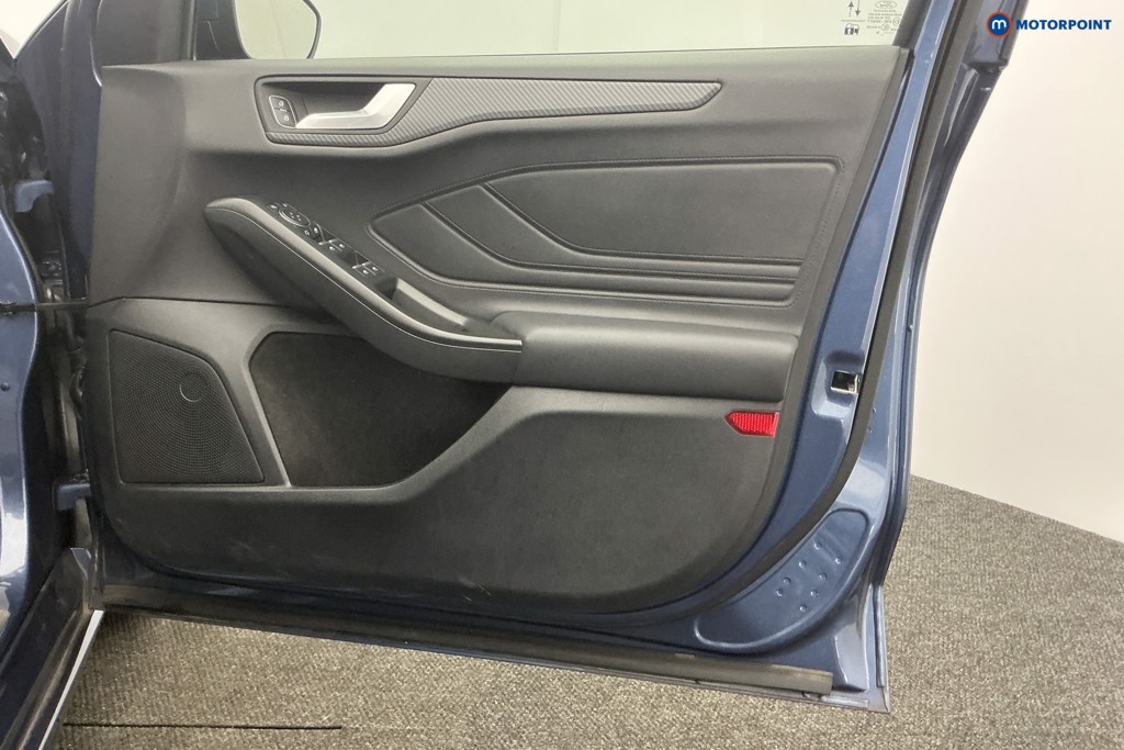 Ford Focus St-Line X Manual Petrol Hatchback - Stock Number (1610665) - 26th supplementary image