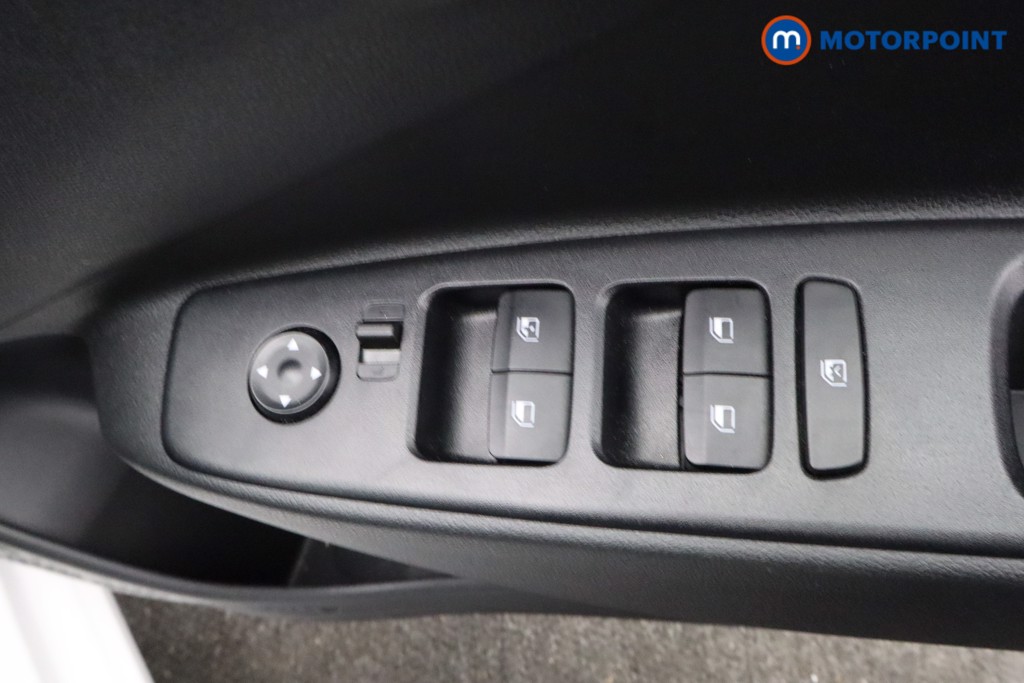 Hyundai I10 Advance Automatic Petrol Hatchback - Stock Number (1610677) - 21st supplementary image