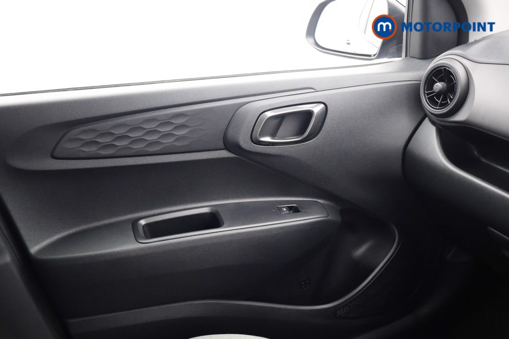 Hyundai I10 Advance Automatic Petrol Hatchback - Stock Number (1610683) - 11th supplementary image