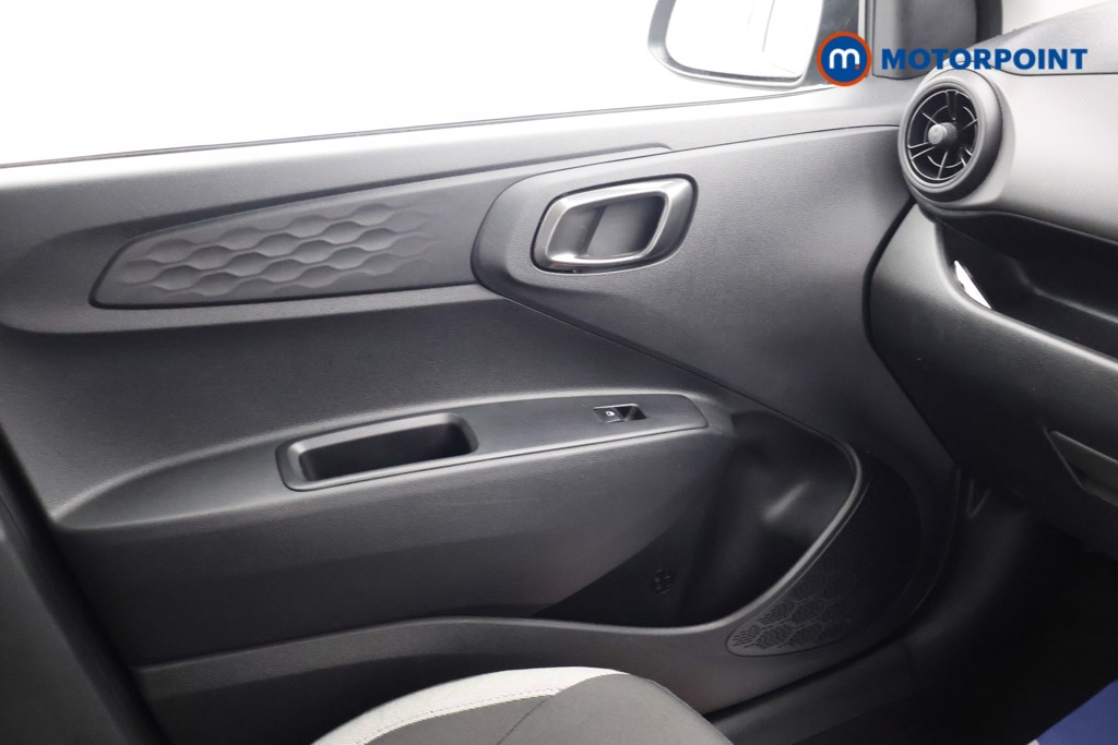 Hyundai I10 Advance Automatic Petrol Hatchback - Stock Number (1610691) - 10th supplementary image