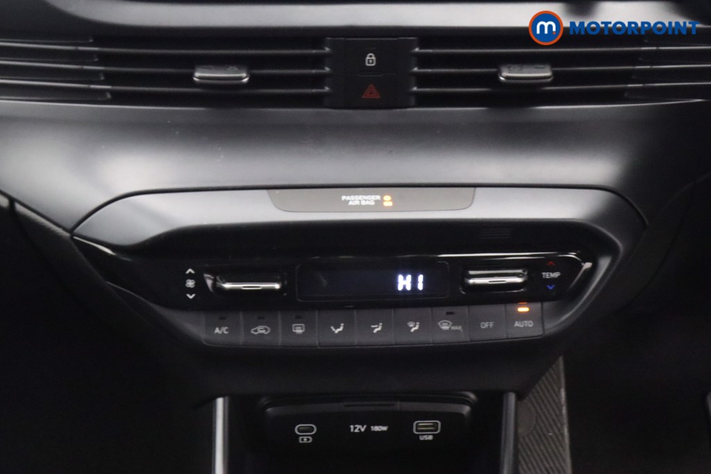Hyundai I20 Premium Automatic Petrol Hatchback - Stock Number (1610733) - 3rd supplementary image