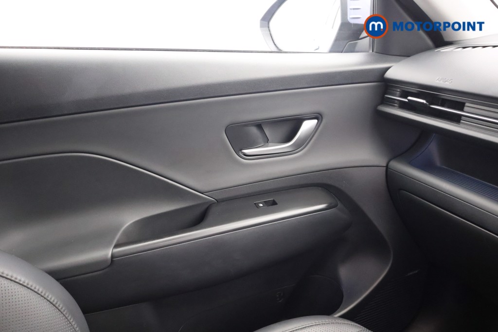 Hyundai Kona Ultimate Automatic Petrol-Electric Hybrid SUV - Stock Number (1610751) - 13th supplementary image