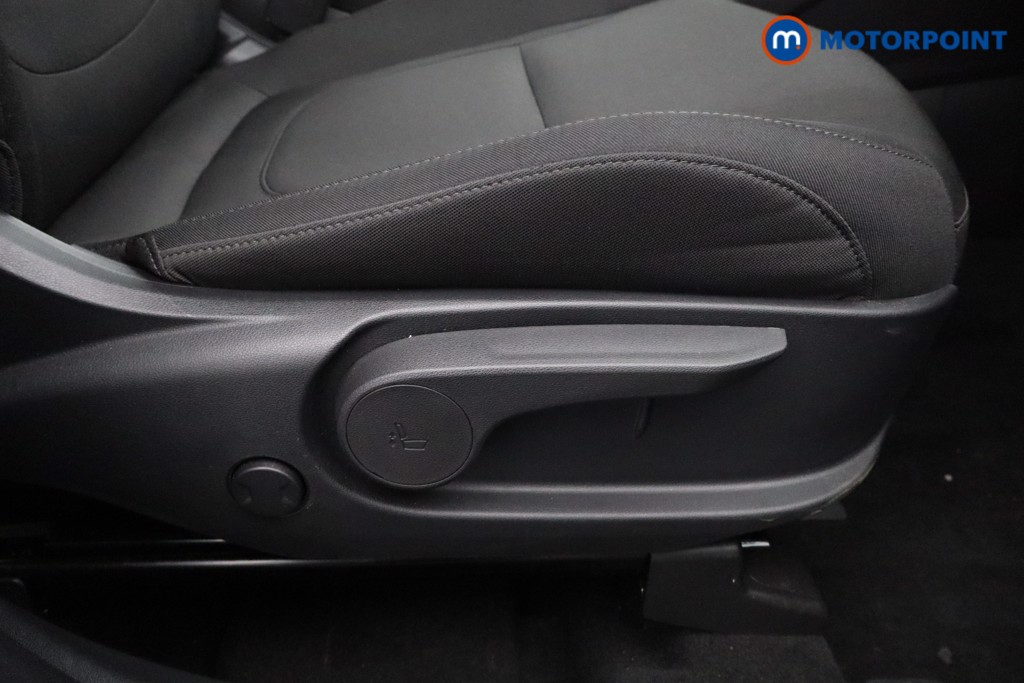 Hyundai Tucson Advance Manual Petrol SUV - Stock Number (1610789) - 19th supplementary image