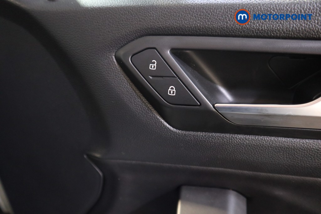 Volkswagen T-Roc R Automatic Petrol SUV - Stock Number (1611531) - 13th supplementary image