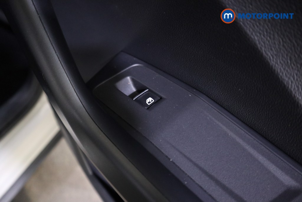 Volkswagen T-Roc R Automatic Petrol SUV - Stock Number (1611531) - 21st supplementary image