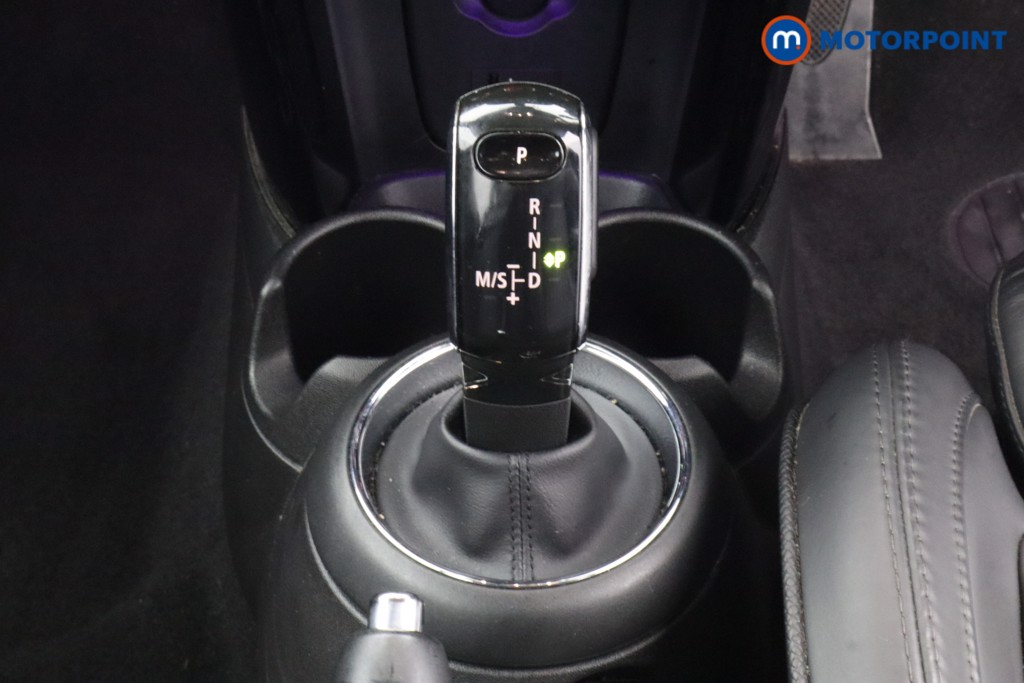 Mini Hatchback Cooper Exclusive Automatic Petrol Hatchback - Stock Number (1611563) - 4th supplementary image