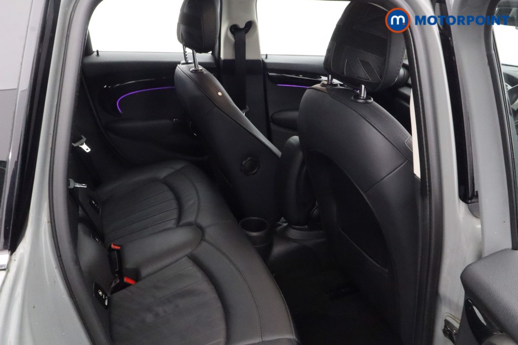 Mini Hatchback Cooper Exclusive Automatic Petrol Hatchback - Stock Number (1611563) - 11th supplementary image