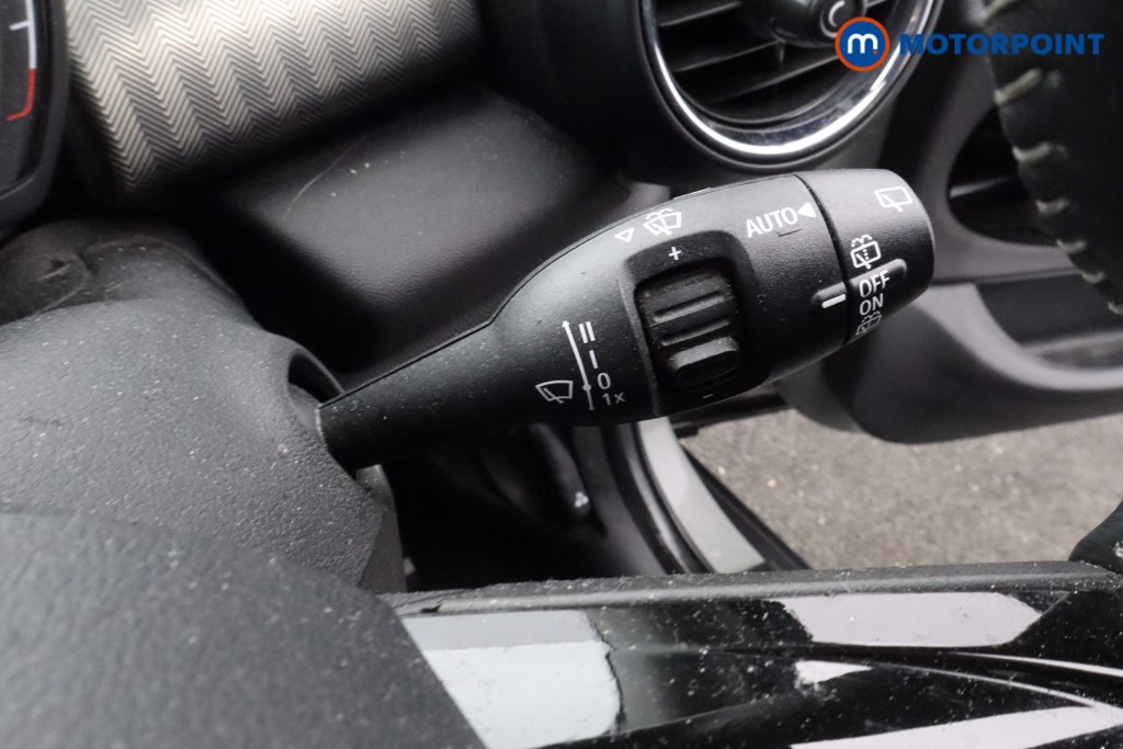 Mini Hatchback Cooper Exclusive Automatic Petrol Hatchback - Stock Number (1611563) - 16th supplementary image