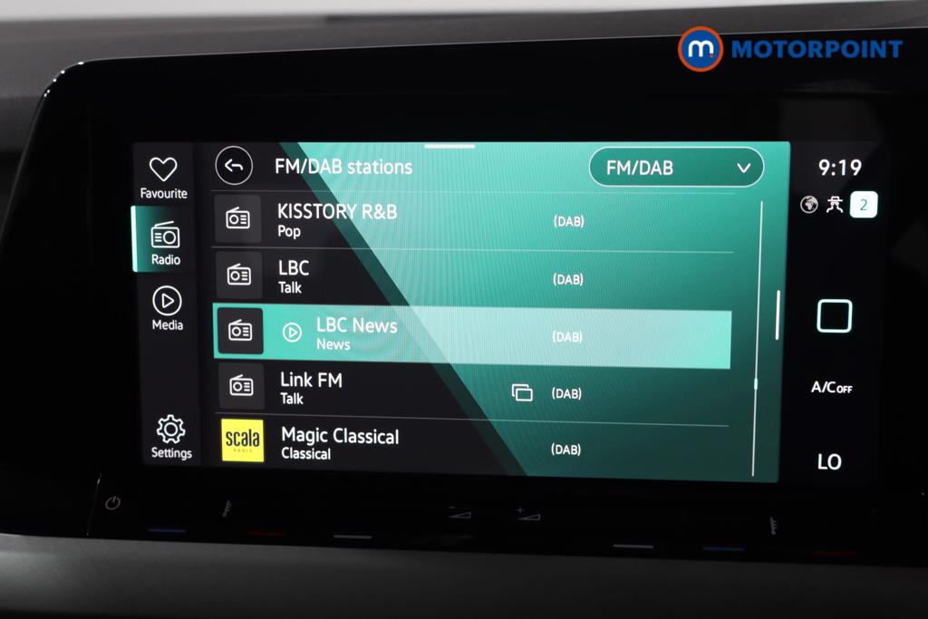 Volkswagen Golf Life Automatic Petrol Hatchback - Stock Number (1611576) - 11th supplementary image