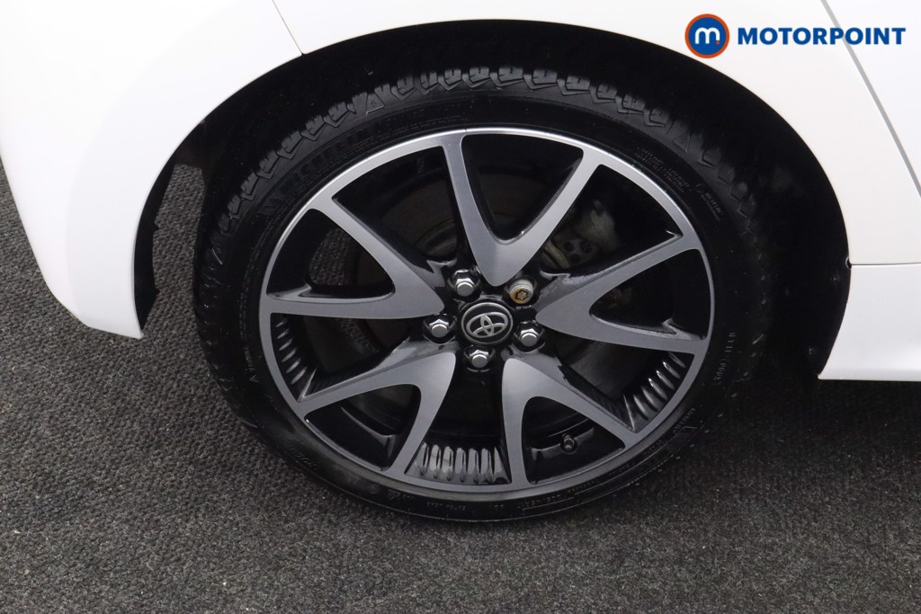 Toyota Yaris Dynamic Automatic Petrol-Electric Hybrid Hatchback - Stock Number (1611602) - 22nd supplementary image