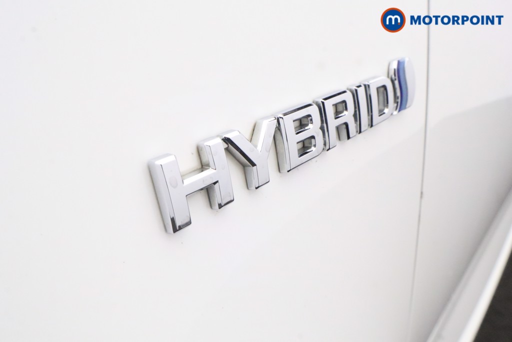 Toyota Yaris Dynamic Automatic Petrol-Electric Hybrid Hatchback - Stock Number (1611602) - 32nd supplementary image