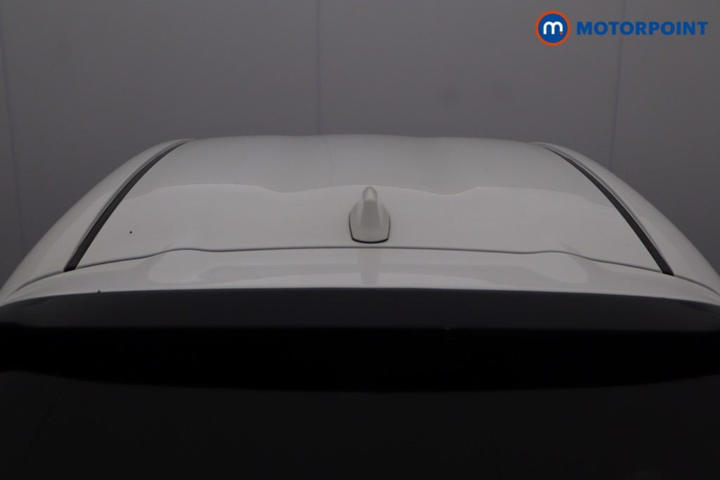 Toyota Yaris Dynamic Automatic Petrol-Electric Hybrid Hatchback - Stock Number (1611602) - 35th supplementary image