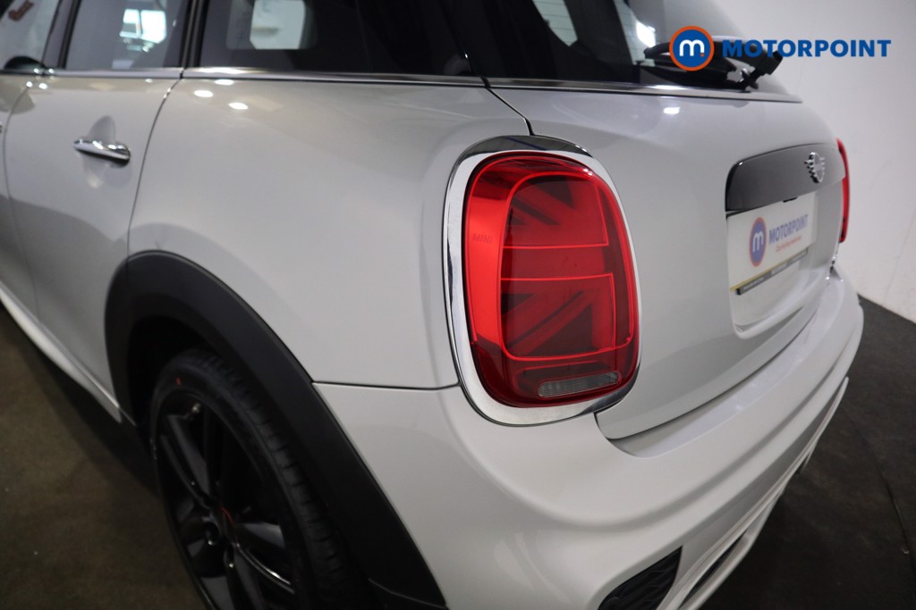 Mini Hatchback Cooper S Sport Manual Petrol Hatchback - Stock Number (1611604) - 27th supplementary image