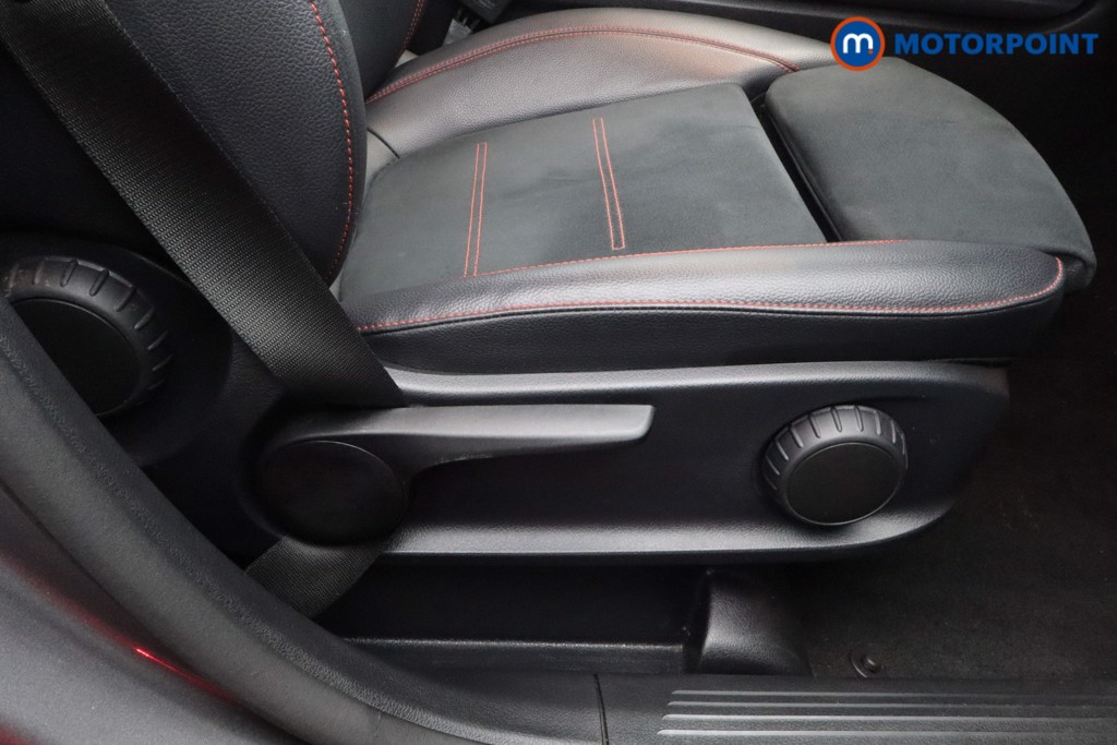 Mercedes-Benz GLA Amg Line Automatic Petrol SUV - Stock Number (1611615) - 17th supplementary image