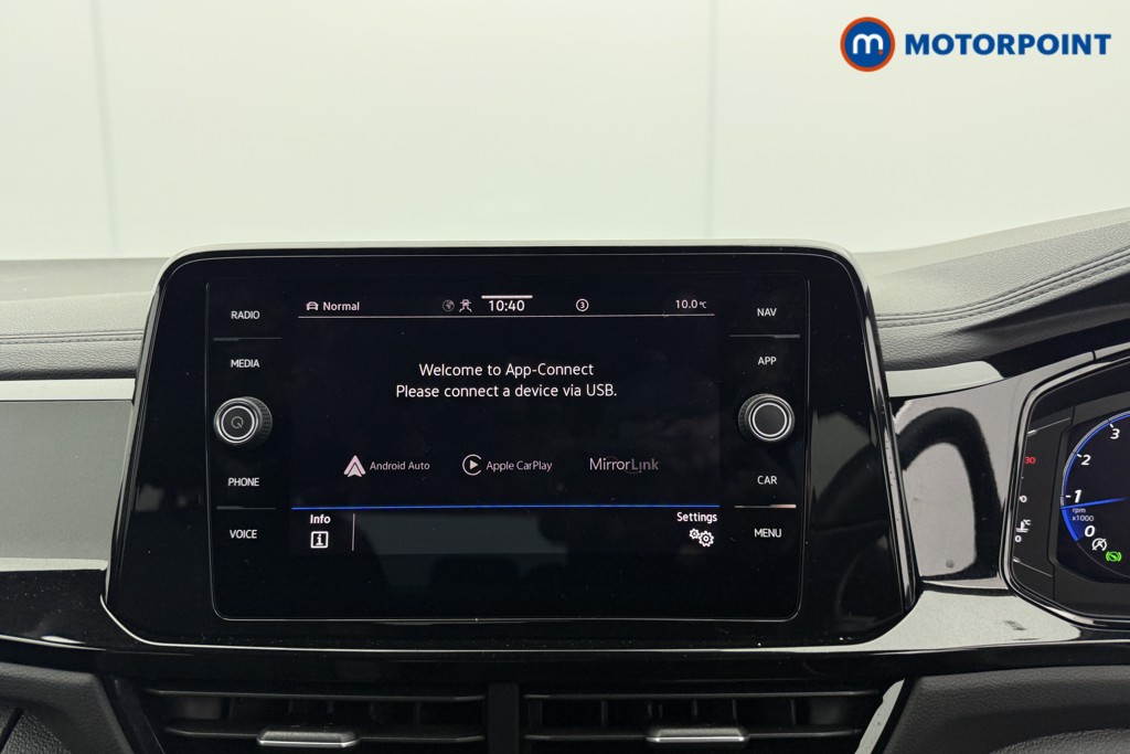 Volkswagen T-Roc R-Line Automatic Petrol SUV - Stock Number (1611826) - 10th supplementary image