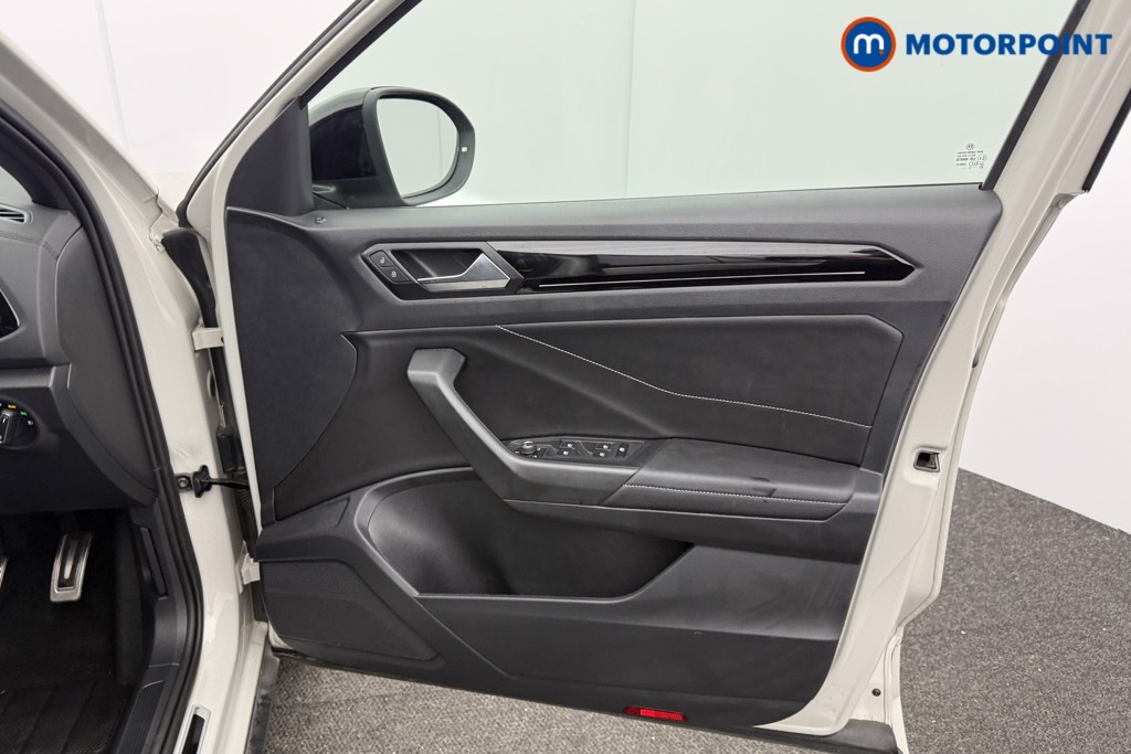 Volkswagen T-Roc R-Line Automatic Petrol SUV - Stock Number (1611826) - 18th supplementary image