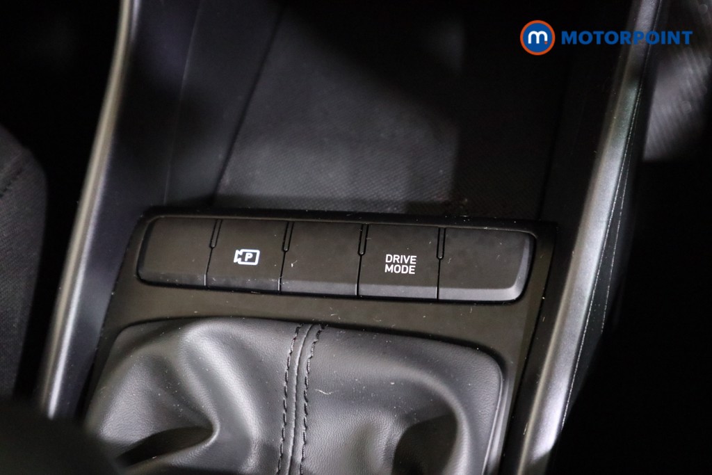 Hyundai I20 Advance Manual Petrol Hatchback - Stock Number (1611855) - 9th supplementary image