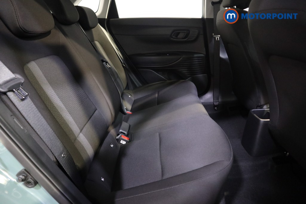 Hyundai I20 Advance Manual Petrol Hatchback - Stock Number (1611855) - 14th supplementary image