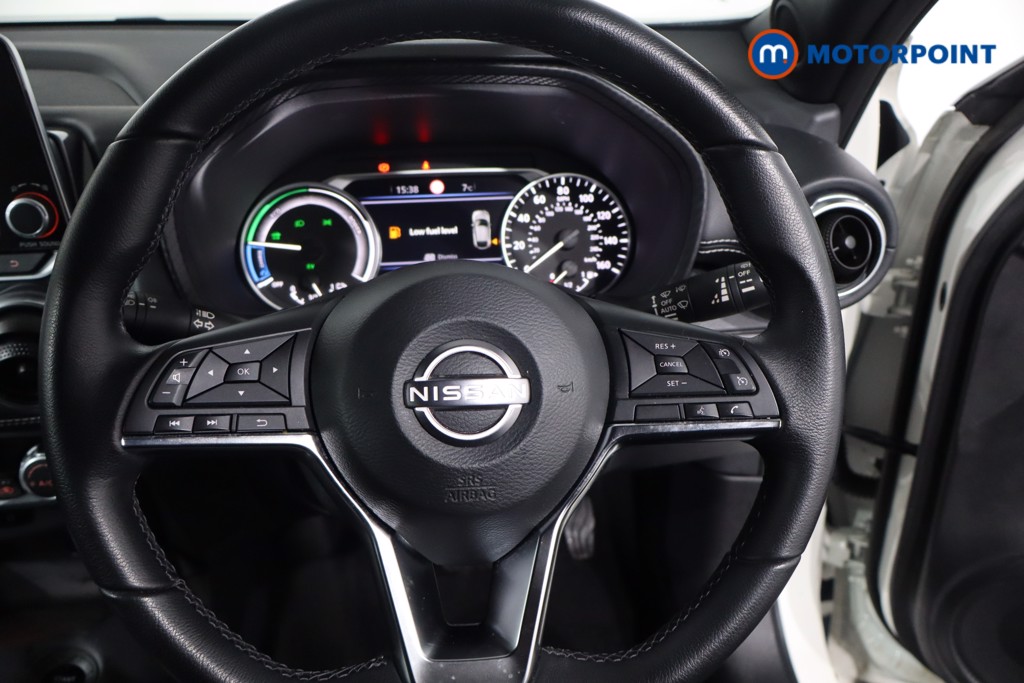 Nissan Juke N-Connecta Automatic Petrol-Electric Hybrid SUV - Stock Number (1611877) - 6th supplementary image