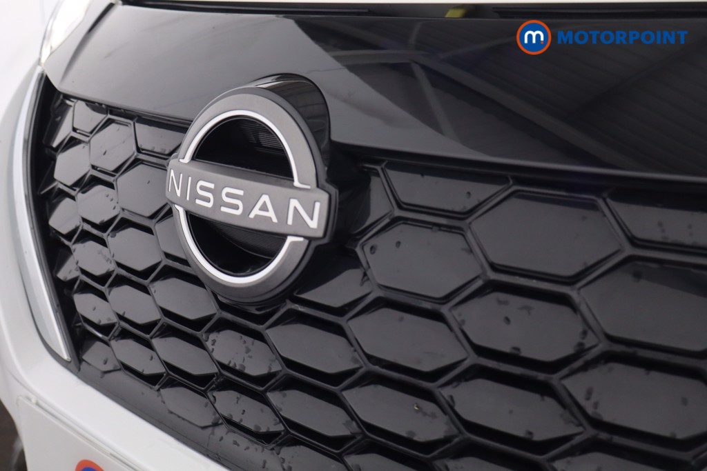 Nissan Juke N-Connecta Automatic Petrol-Electric Hybrid SUV - Stock Number (1611877) - 30th supplementary image