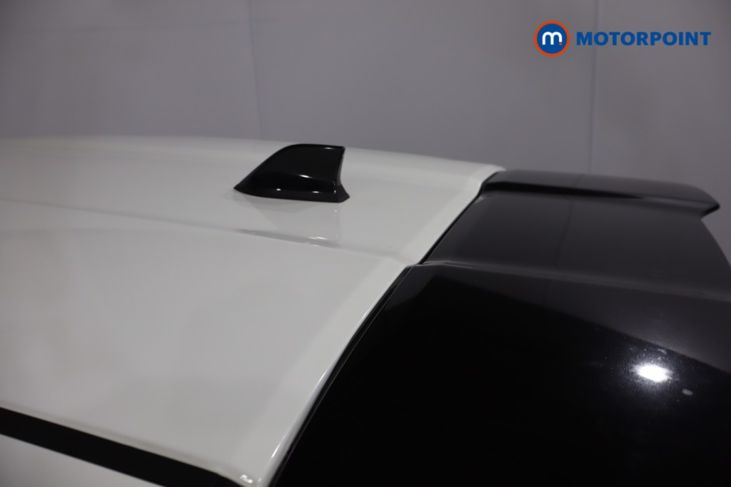 Nissan Juke N-Connecta Automatic Petrol-Electric Hybrid SUV - Stock Number (1611877) - 34th supplementary image