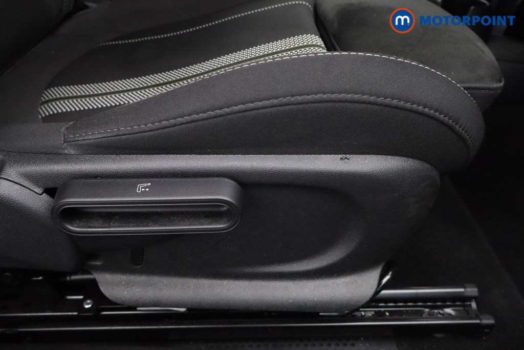 Mini Hatchback Cooper S Sport Automatic Petrol Hatchback - Stock Number (1612230) - 13th supplementary image