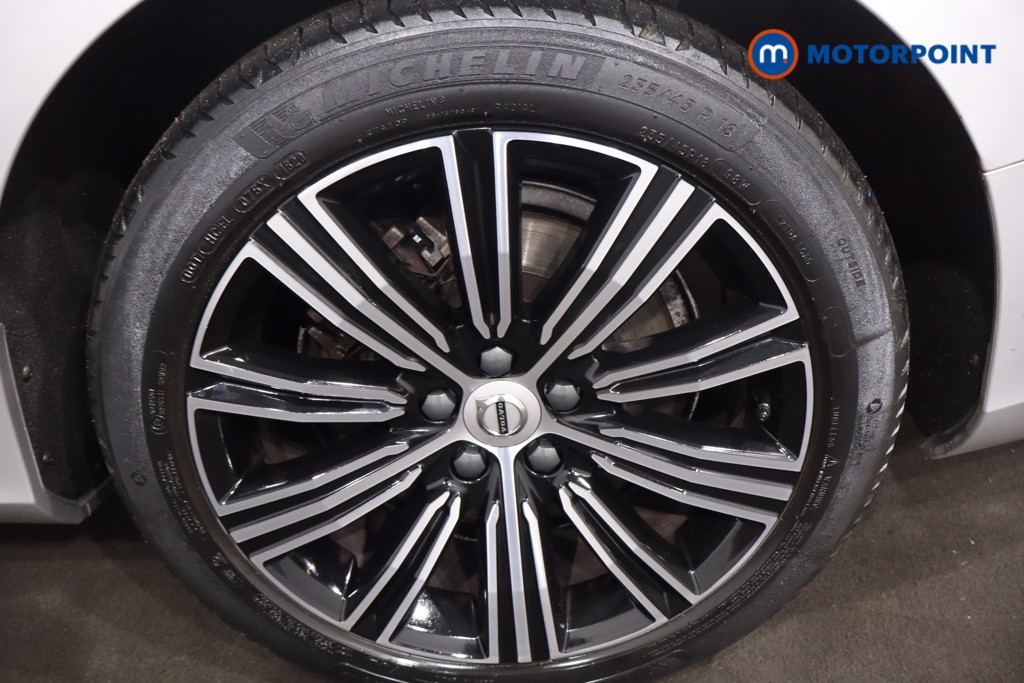 Volvo V60 Inscription Automatic Petrol Plug-In Hybrid Estate - Stock Number (1612291) - 12th supplementary image