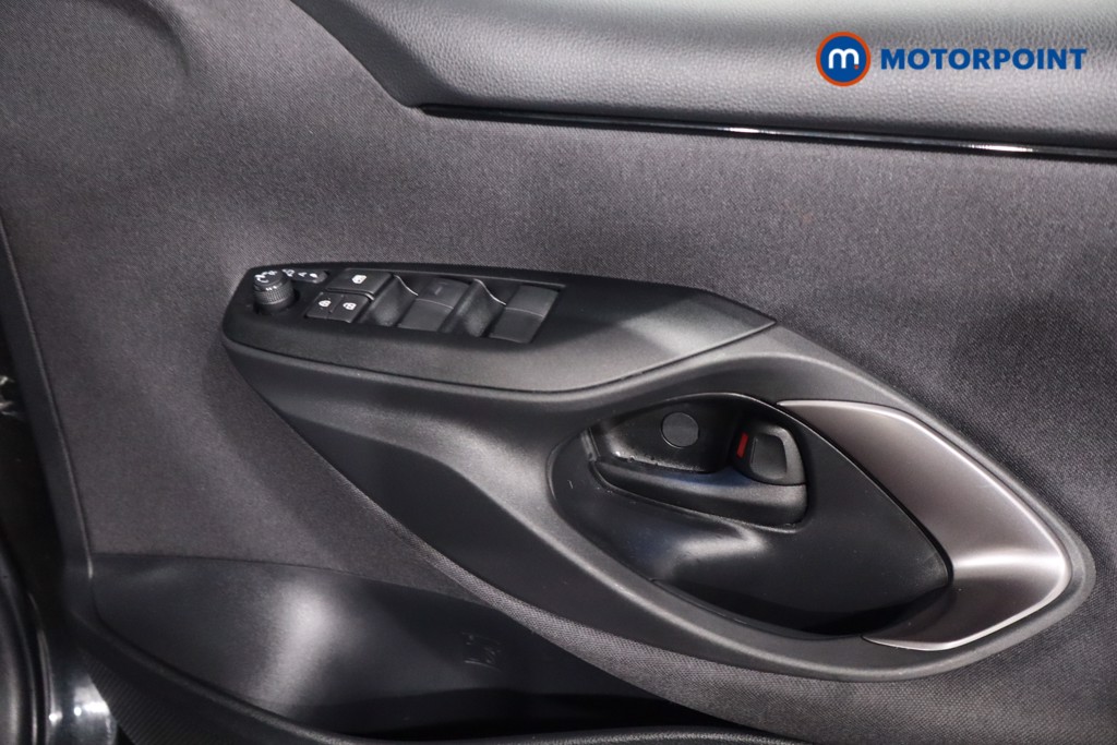 Toyota Yaris Gr Sport Automatic Petrol-Electric Hybrid Hatchback - Stock Number (1612567) - 28th supplementary image