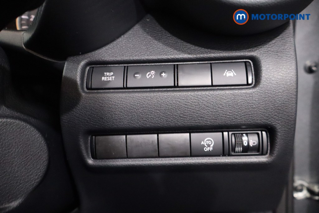 Nissan Juke Enigma Automatic Petrol SUV - Stock Number (1612600) - 17th supplementary image