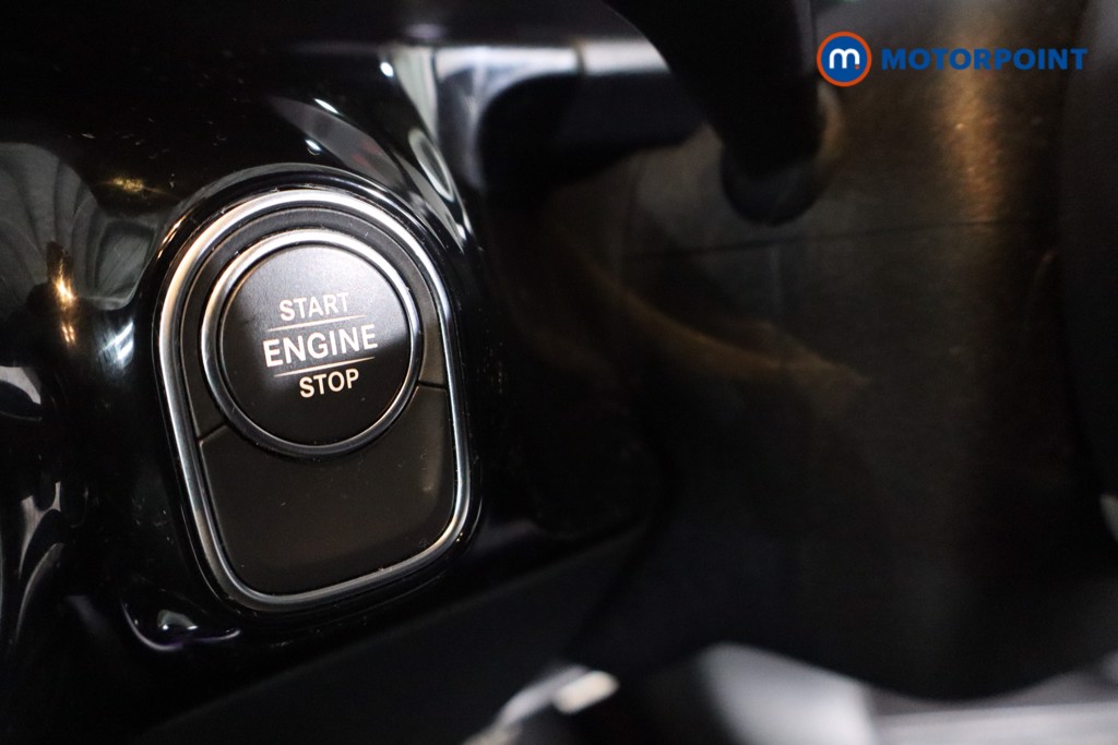 Mercedes-Benz GLA Exclusive Edition Automatic Petrol Plug-In Hybrid SUV - Stock Number (1612673) - 19th supplementary image