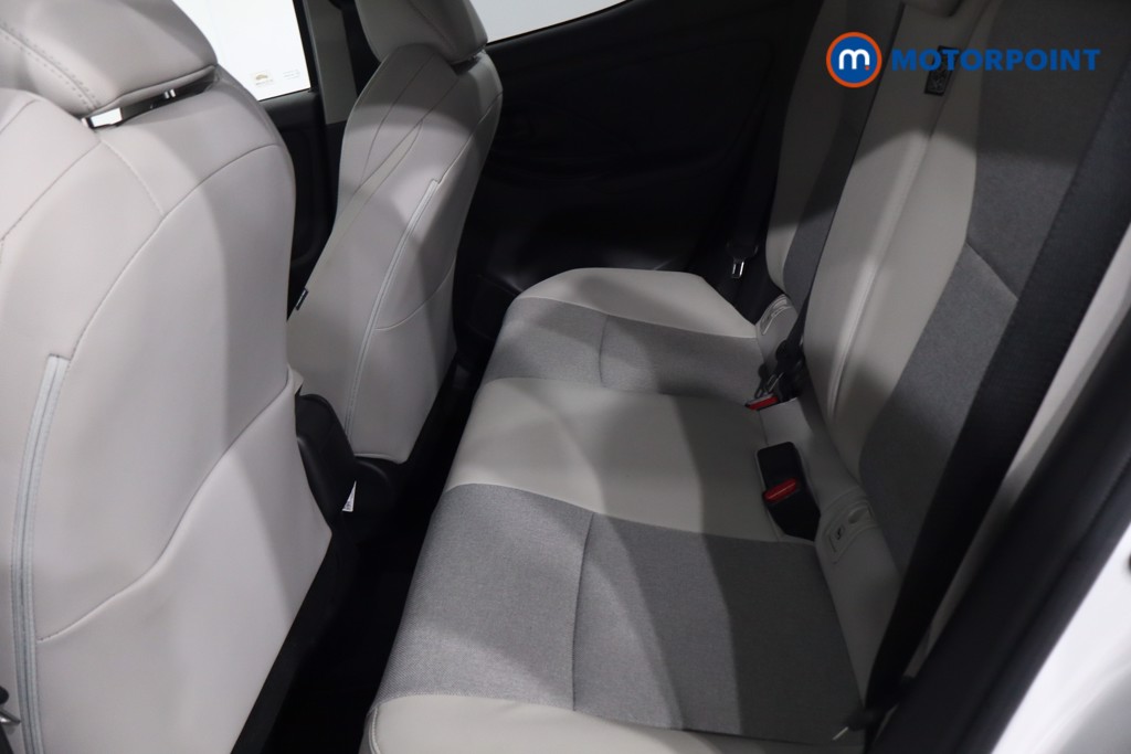 Toyota Yaris Excel Automatic Petrol-Electric Hybrid Hatchback - Stock Number (1612679) - 5th supplementary image