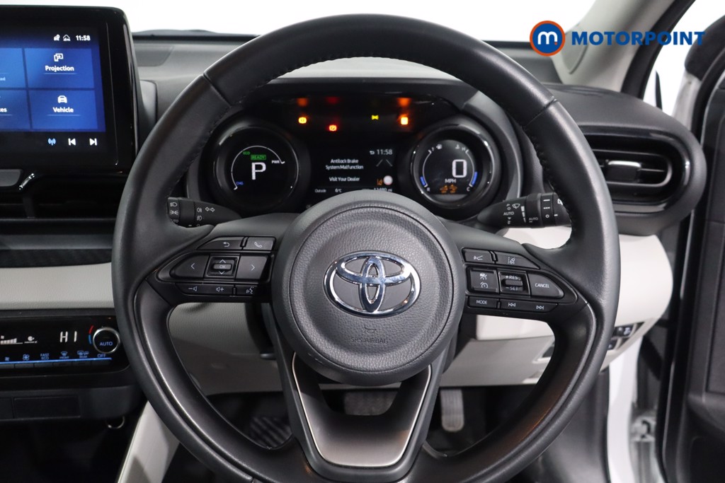 Toyota Yaris Excel Automatic Petrol-Electric Hybrid Hatchback - Stock Number (1612679) - 6th supplementary image