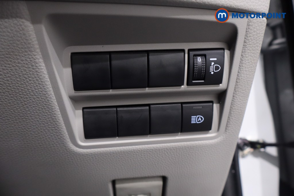 Toyota Yaris Excel Automatic Petrol-Electric Hybrid Hatchback - Stock Number (1612679) - 17th supplementary image