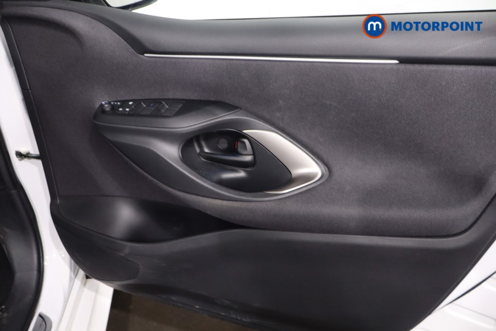 Toyota Yaris Excel Automatic Petrol-Electric Hybrid Hatchback - Stock Number (1612679) - 25th supplementary image