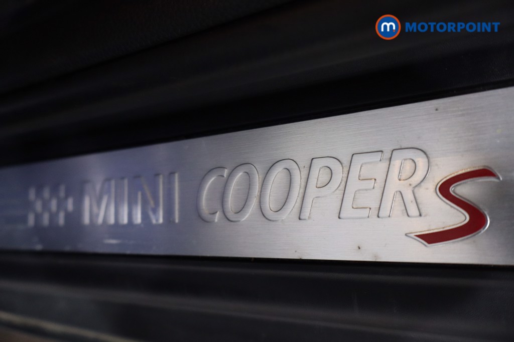 Mini Hatchback Cooper S Classic Manual Petrol Hatchback - Stock Number (1612733) - 25th supplementary image