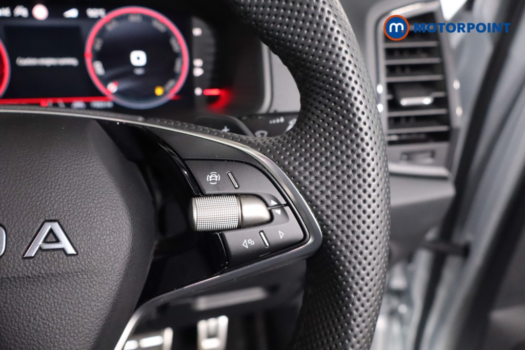 Skoda Karoq Sportline Edition Automatic Petrol SUV - Stock Number (1612820) - 8th supplementary image