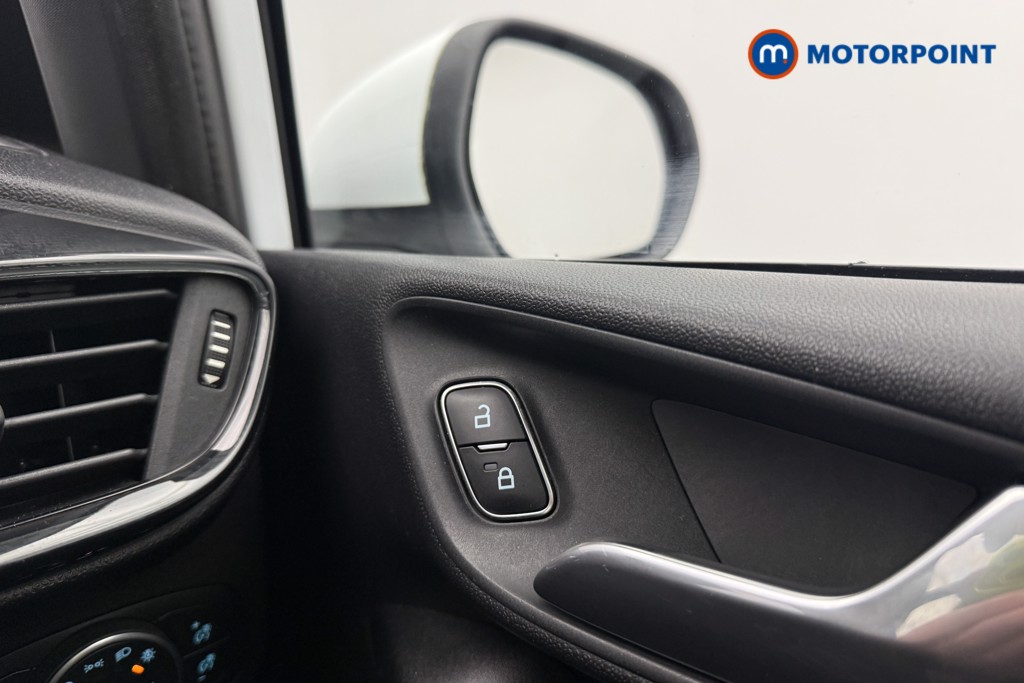 Ford Fiesta St-Line Manual Petrol Hatchback - Stock Number (1612942) - 14th supplementary image