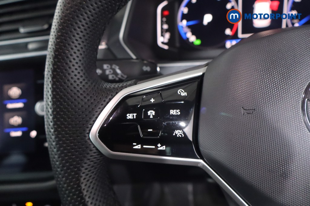 Volkswagen Tiguan R-Line Automatic Petrol SUV - Stock Number (1612991) - 7th supplementary image