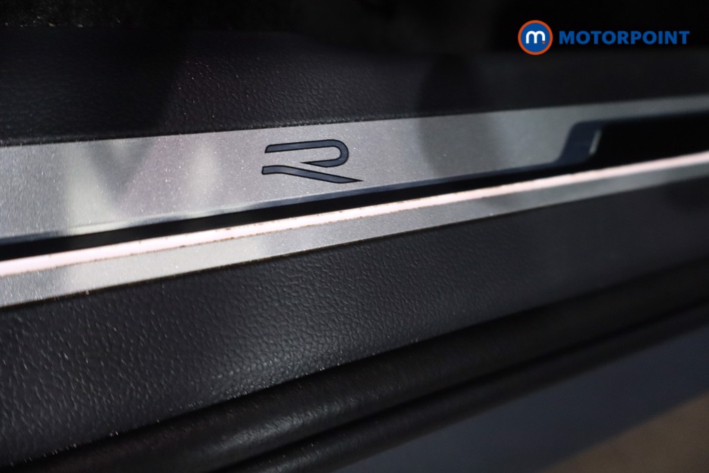 Volkswagen Tiguan R-Line Automatic Petrol SUV - Stock Number (1612991) - 25th supplementary image