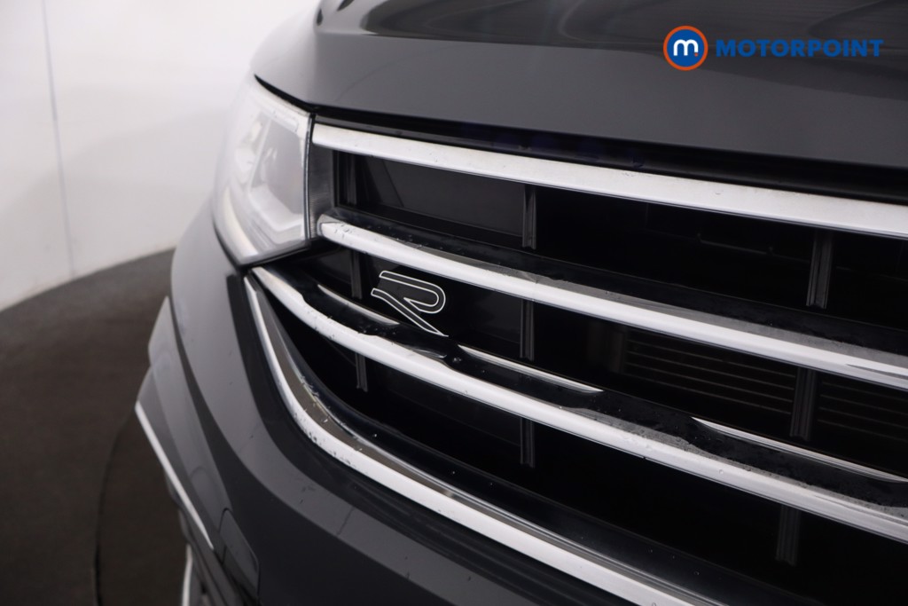 Volkswagen Tiguan R-Line Automatic Petrol SUV - Stock Number (1612991) - 33rd supplementary image