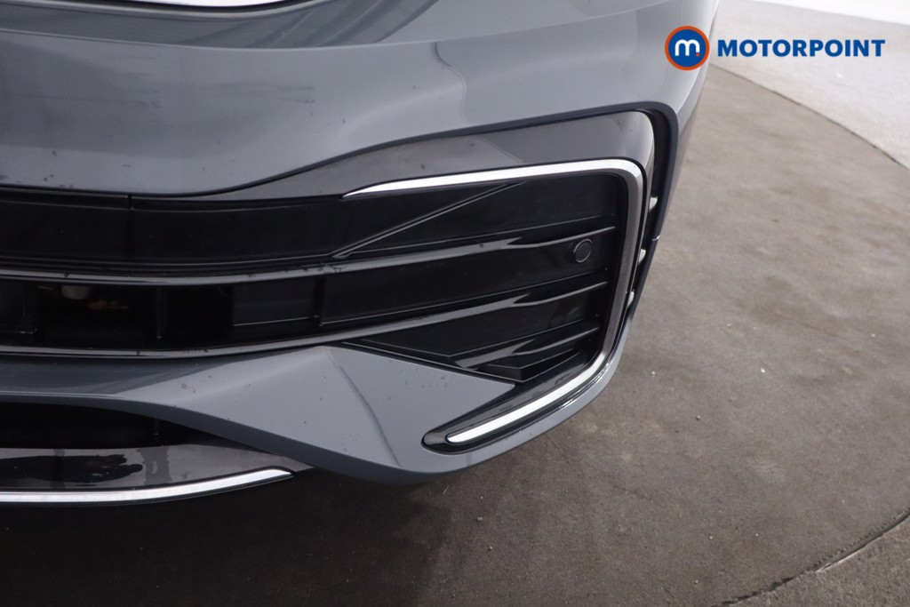 Volkswagen Tiguan R-Line Automatic Petrol SUV - Stock Number (1612991) - 35th supplementary image