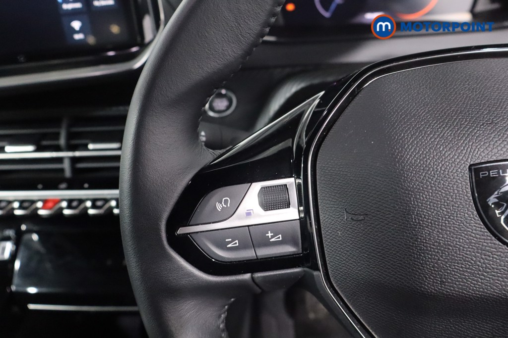 Peugeot 2008 Allure Manual Petrol SUV - Stock Number (1613103) - 7th supplementary image