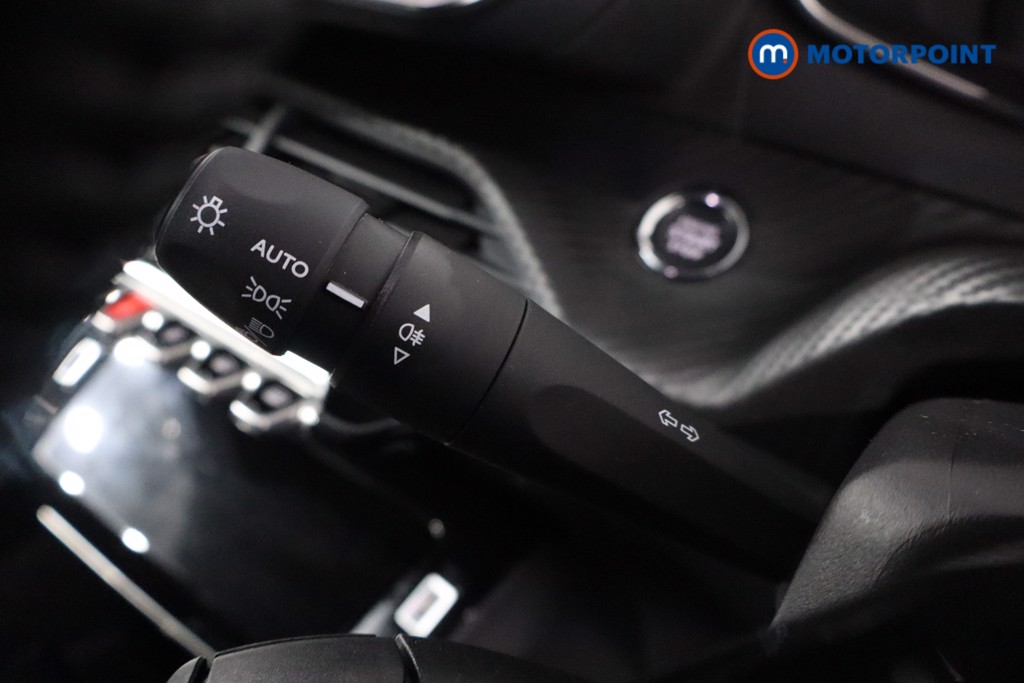 Peugeot 2008 Allure Manual Petrol SUV - Stock Number (1613103) - 14th supplementary image