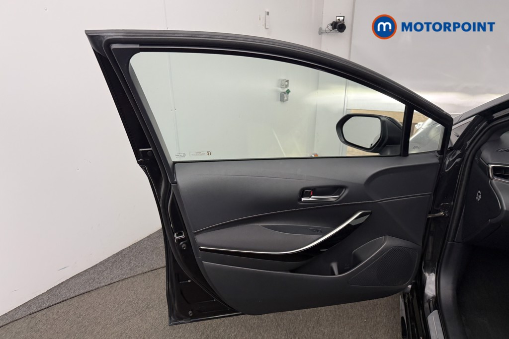 Toyota Corolla Gr Sport Automatic Petrol-Electric Hybrid Estate - Stock Number (1613370) - 4th supplementary image