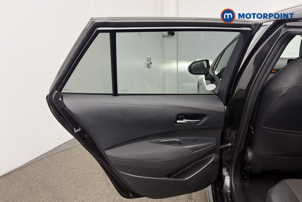 Toyota Corolla Gr Sport Automatic Petrol-Electric Hybrid Estate - Stock Number (1613370) - 6th supplementary image