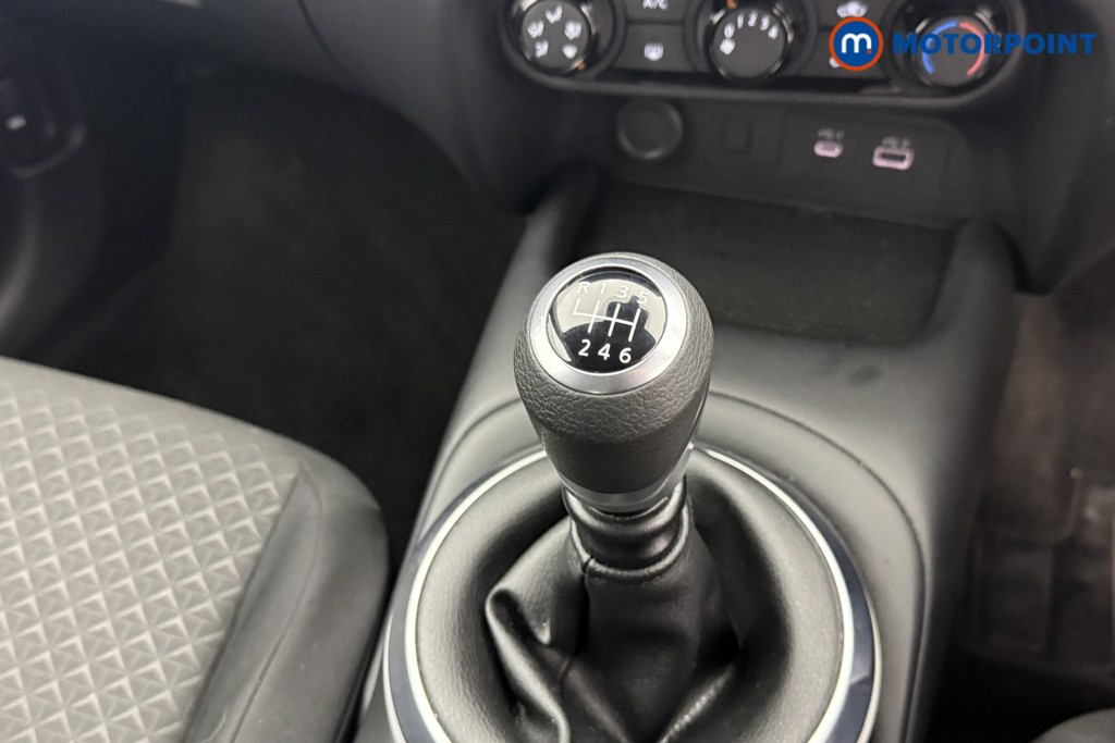 Nissan Juke Acenta Premium Manual Petrol SUV - Stock Number (1613391) - 10th supplementary image