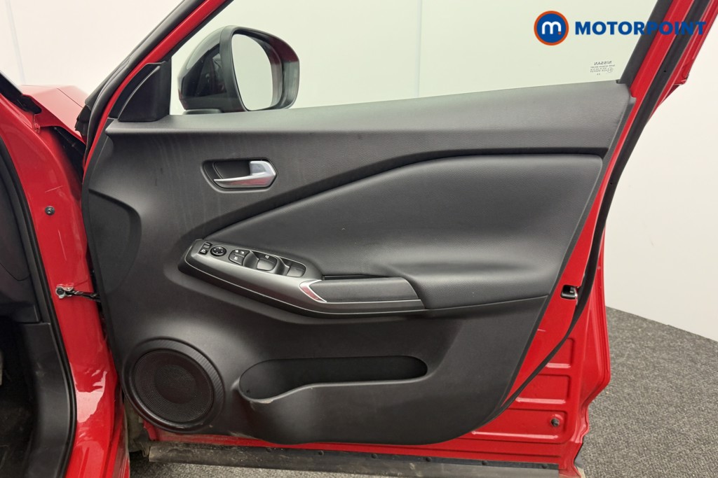 Nissan Juke Acenta Premium Manual Petrol SUV - Stock Number (1613391) - 15th supplementary image