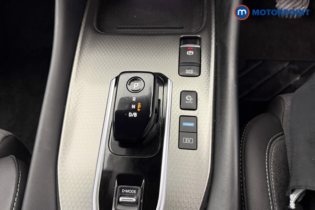 Nissan Qashqai N-Connecta Automatic Petrol-Electric Hybrid SUV - Stock Number (1613433) - 11th supplementary image